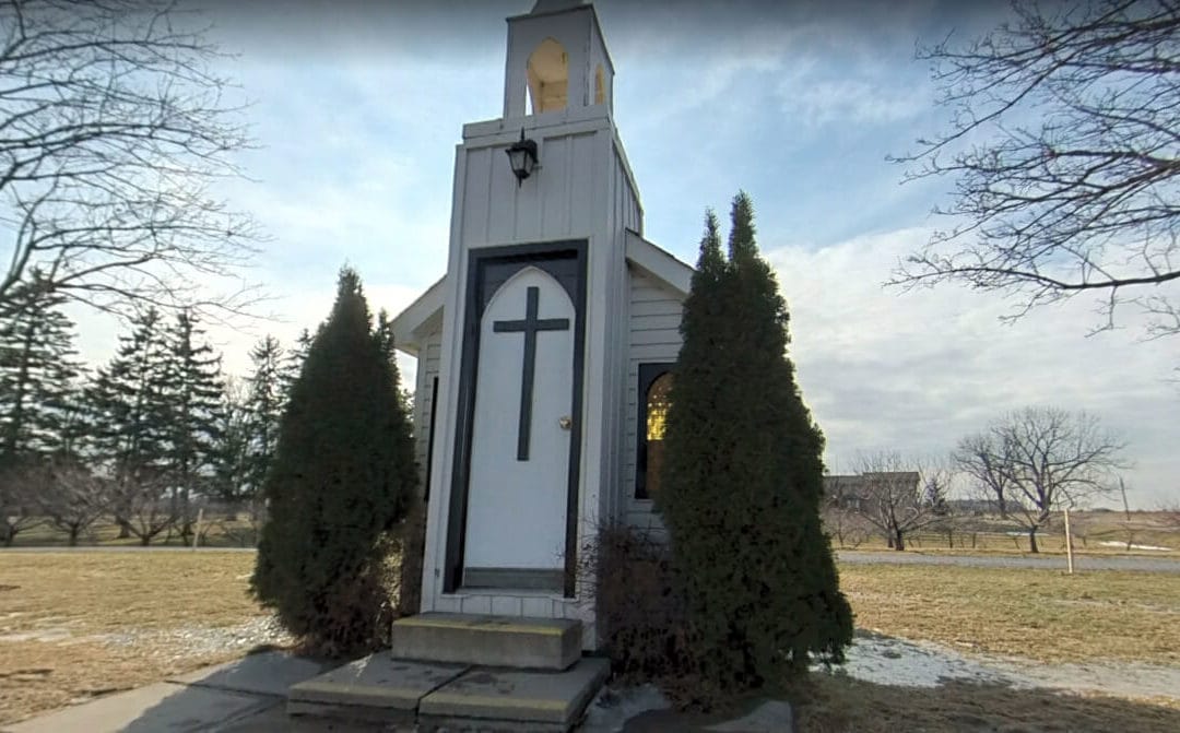 Picture of the smallest church picture in the world, taken from google street view.