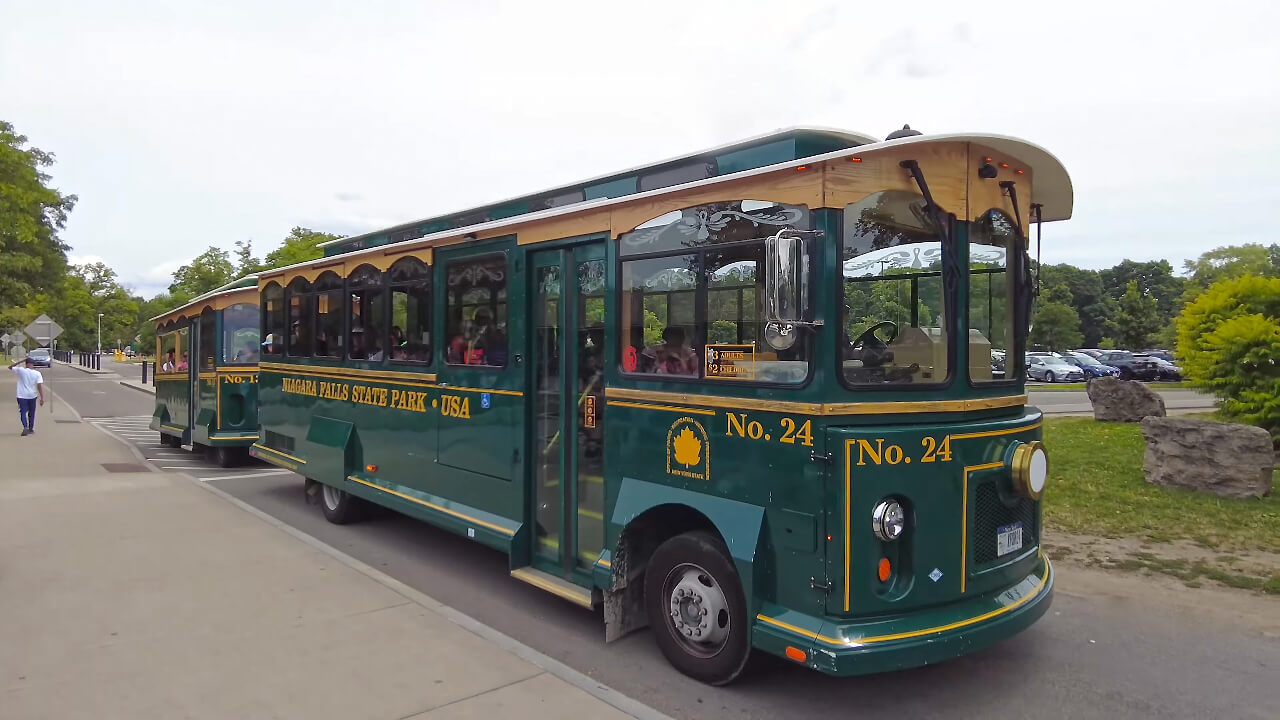 A view to green niagara state park scenic trolley